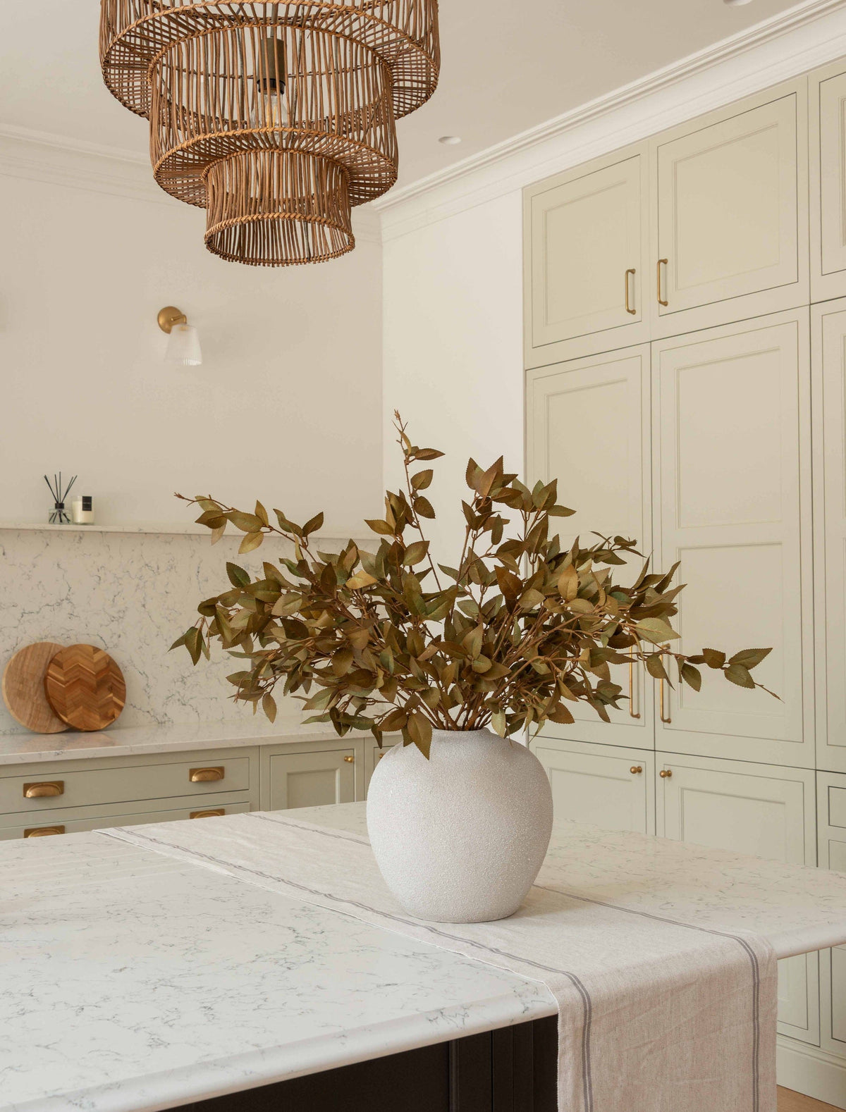 Faux Leaf Spray - Green (9 Stems)